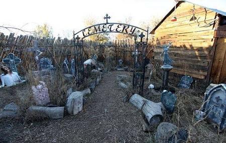 Field Of Corpses Haunted Attraction Image