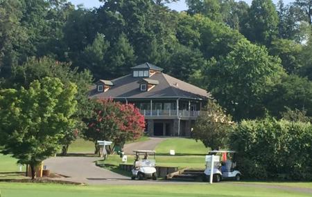 Brown Acres Golf Course Image