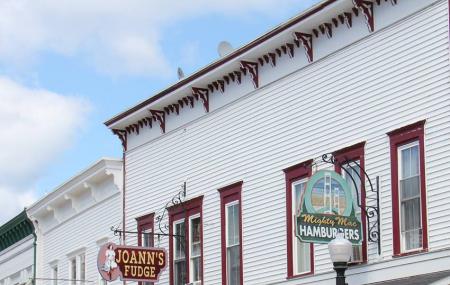 Mighty Mac Hamburgers Image