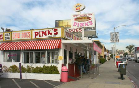 Pink's Hot Dogs Image