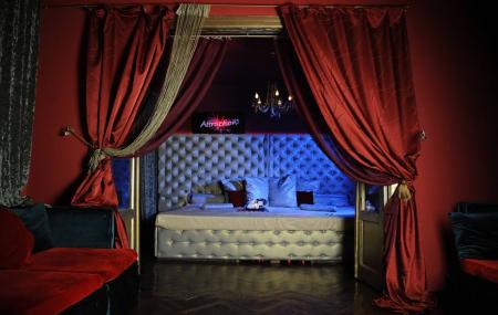 Attraction Club Image