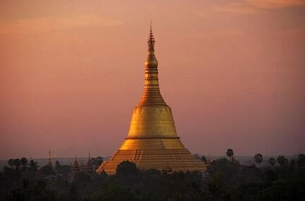 Shwe Maw Daw Pagoda Image