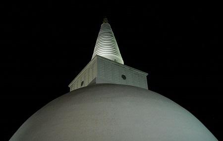 Mirisawetiya Vihara Image