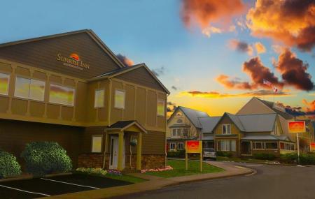 Sunrise Inn Villas And Suites Image