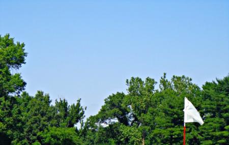Triple Lakes Golf Course Image