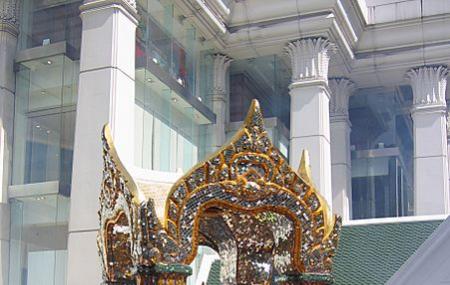 Erawan Shrine Image