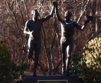 Johnny Kelley Statue Image