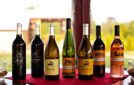 Cedar Lake Cellars Image