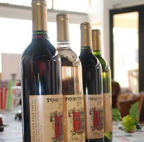 Texas Vineyard & Smokehaus Image