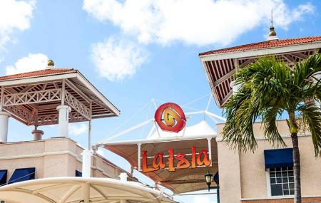 La Isla Shopping Center Image