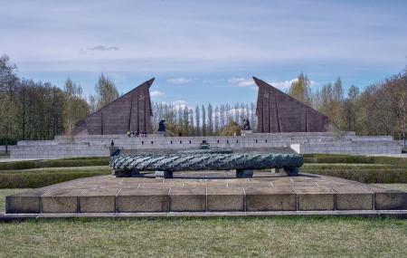 Soviet War Memorial Treptow Image