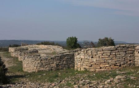 Site Archeologique D'ambrussum Image
