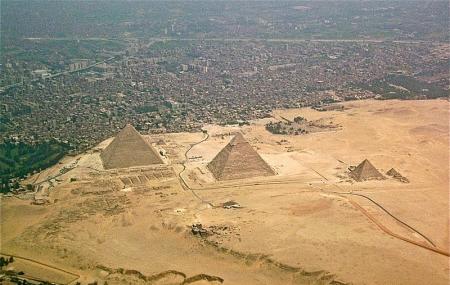 Giza Plateau Image