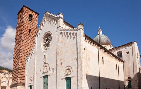 Duomo Di Pietrasanta Image