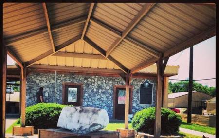 Grand Saline Salt Palace Image