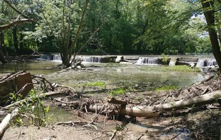 Black Swamp Nature Center Image