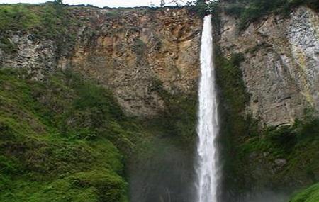 Air Terjun Sipiso Piso Image
