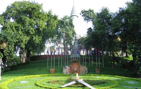 Wat Phnom Image