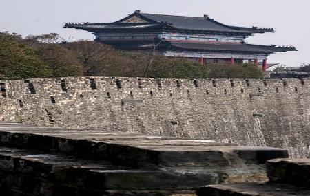 Yuejianglou Scenic Spot Image