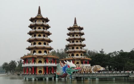 Dragon And Tiger Pagodas Image