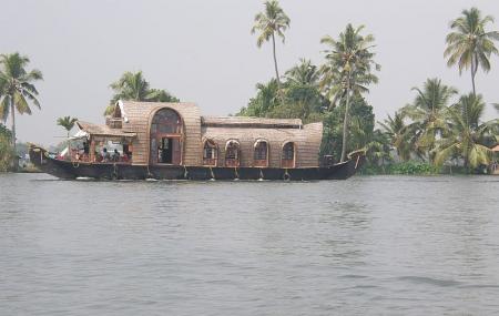Vembanad Lake Image