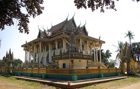 Wat Ek Phnom Image