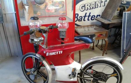 Gary's Garage Image