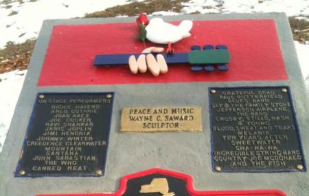 Woodstock Monument Image