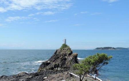 Cape Roger Curtis Lighthouse Image