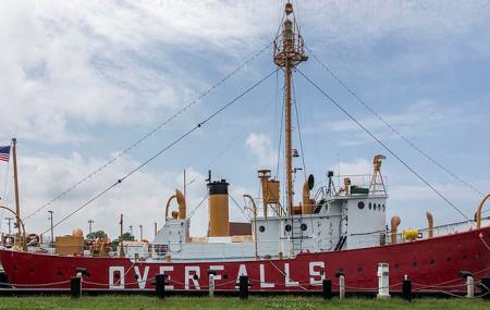 Lightship Overfalls Image