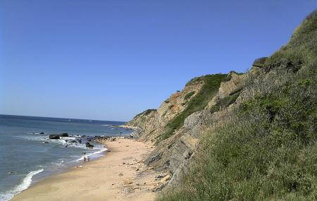 Mohegan Bluffs Image