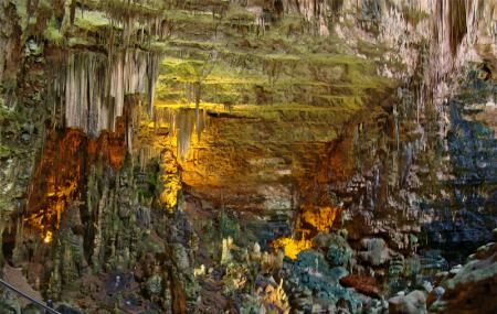 Castellana Caves Image