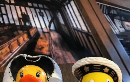 Shakespeare's Schoolroom & Guildhall Image