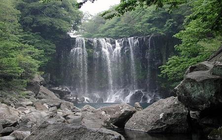 Cheonjeyeon Falls Image