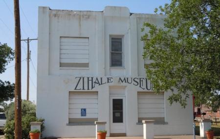 Z I Hale Museum Image
