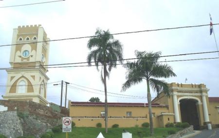 Fortaleza San Luis Image