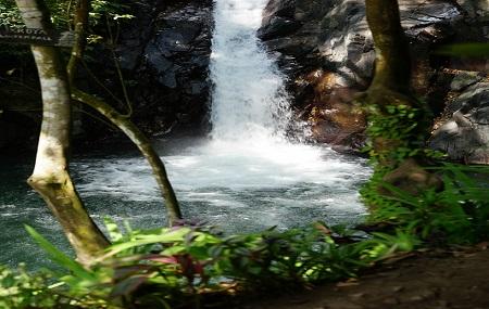 Aling Aling Waterfall Image