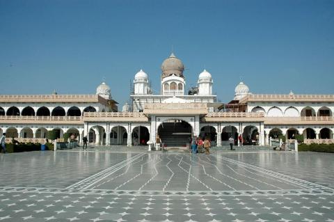 6 days Trip to Agra, Faridabad, Mathura, New delhi from Vijayawada