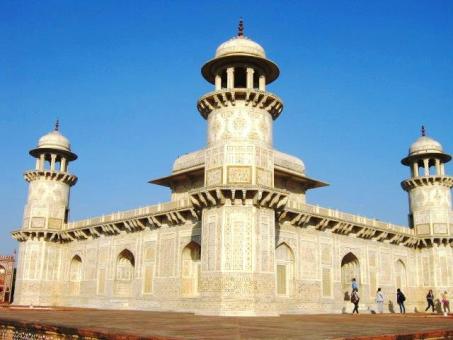 6 days Trip to Agra, Mathura, Ayodhya, Vrindavan