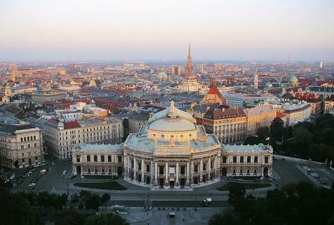 5 Day Trip to Vienna from Varese