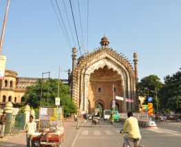 17 Day Trip to Lucknow, Delhi from Edersleben