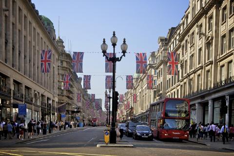 24 Day Trip to London, Brighton, Guildford, Maidstone, Wiltshire from Dubai