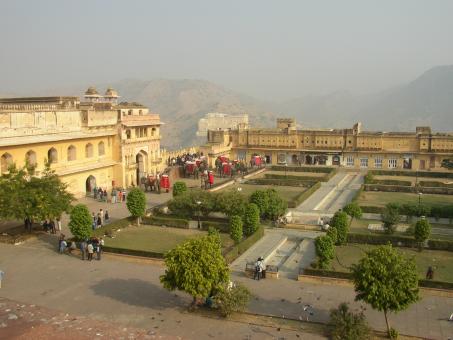 Trip to Jaipur, Jaisalmer, Delhi, Ajmer, Chittorgarh, Bharatpur, Bikaner, Abu, Udaipur, Agra