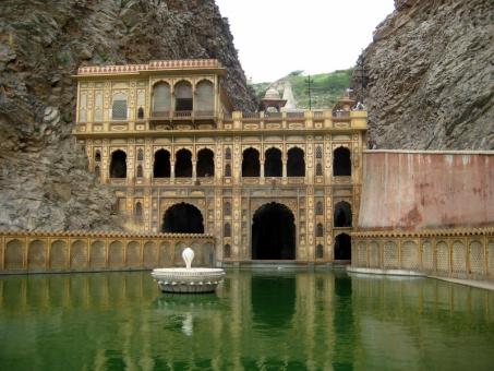 6 Day Trip to Jaipur from Udaipur
