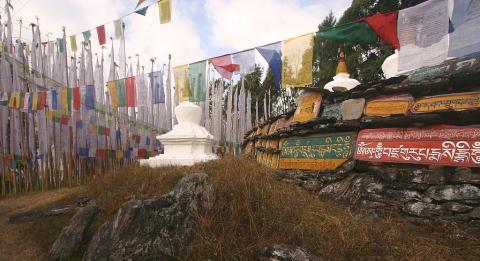 14 Day Trip to Gangtok, Lachung, Pelling, Kalimpong, Lachen, Yumthang from Chennai