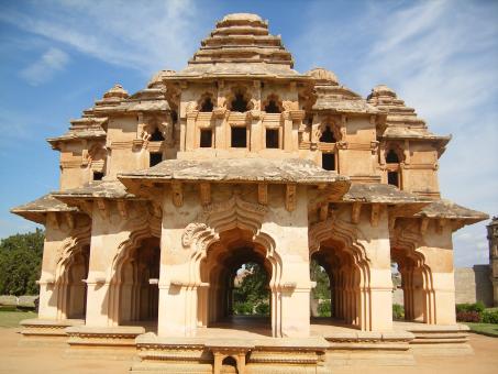 6 Day Trip to Hampi from Deurne