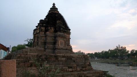 8 Day Trip to Khajuraho, Gwalior, Chitrakoot, Bandhavgarh national park from Bhopal