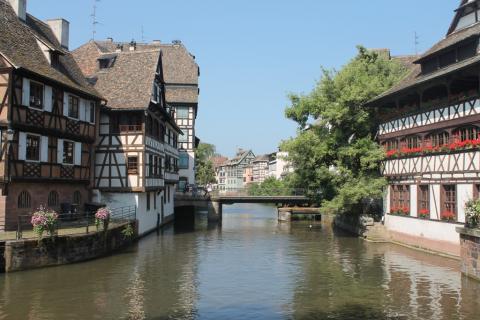 20 Day Trip to Paris, Strasbourg, Colmar from Bayamón