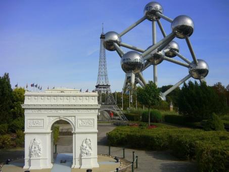 8 Day Trip to Brussels, Sofia, Aachen from Montreal