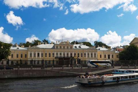 4 days Trip to Saint Petersburg 